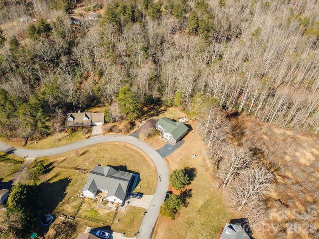 243 Scenic Ridge Drive, Hendersonville, NC 28792