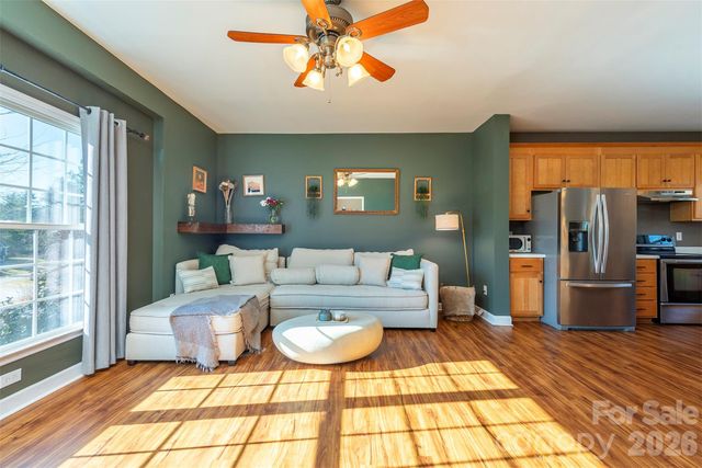 243 Scenic Ridge Drive, Hendersonville, NC 28792