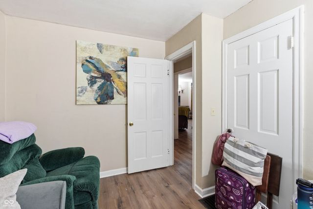 226 S 6th Avenue, Beech Grove, IN 46107