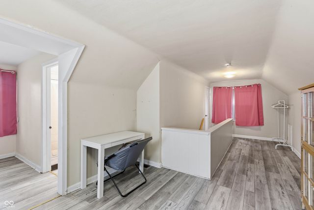 226 S 6th Avenue, Beech Grove, IN 46107