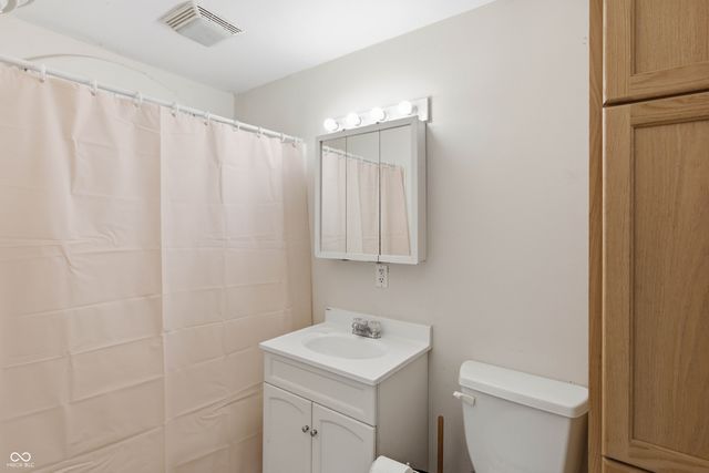 226 S 6th Avenue, Beech Grove, IN 46107