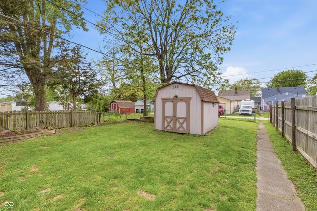 226 S 6th Avenue, Beech Grove, IN 46107