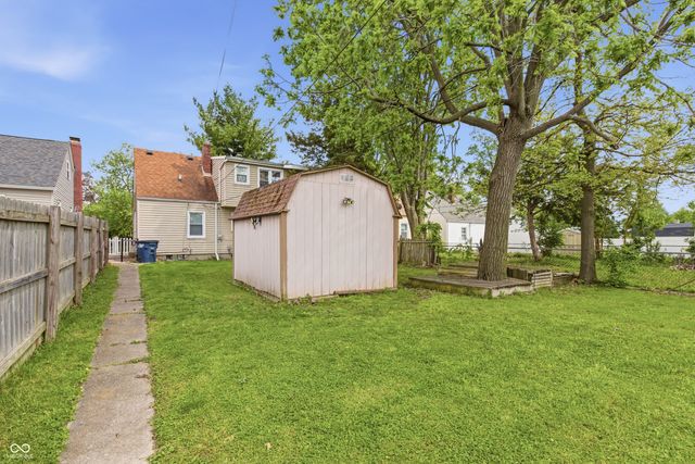 226 S 6th Avenue, Beech Grove, IN 46107