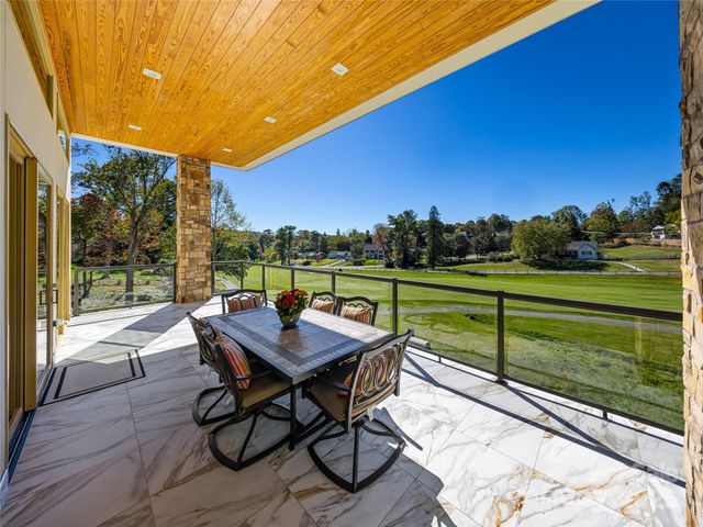 123 Wembley Road, Asheville, NC 28804