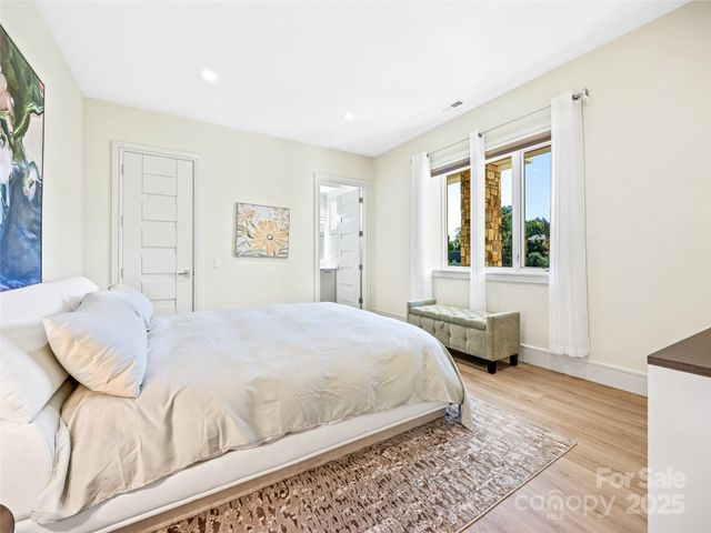 123 Wembley Road, Asheville, NC 28804