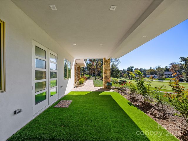 123 Wembley Road, Asheville, NC 28804