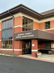 620 Dakota Street 215, Crystal Lake, IL 60012