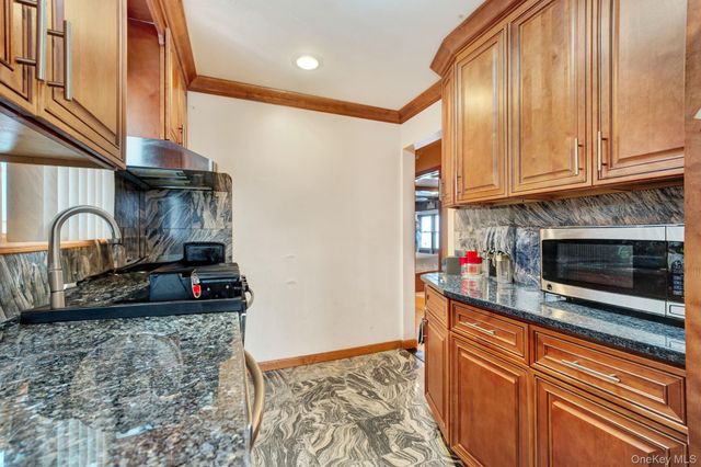 20 Virginia Avenue, Elmont, NY 11003