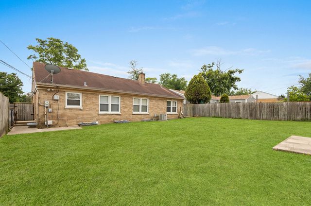 251 W 10th Street, Chicago Heights, IL 60411