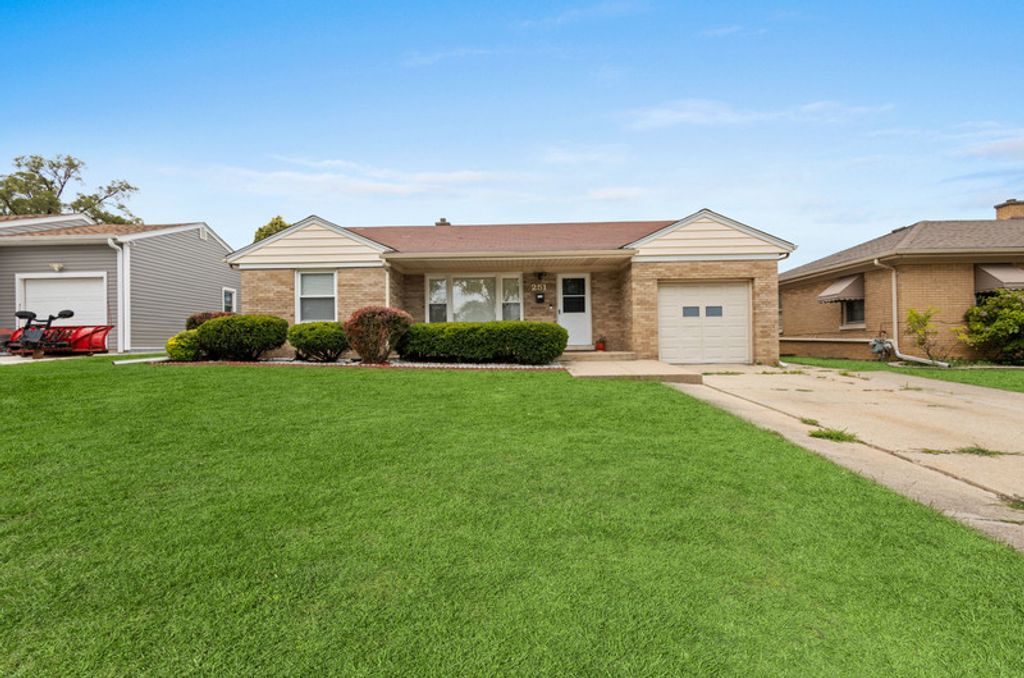 251 W 10th Street, Chicago Heights, IL 60411