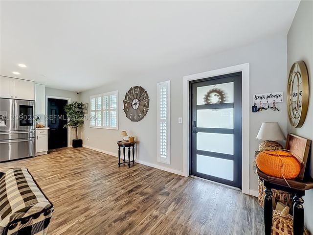 1150 NW 86th Ter, Pembroke Pines, FL 33024