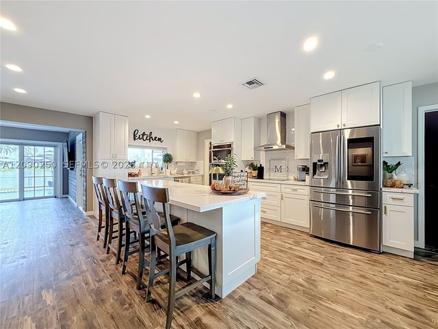1150 NW 86th Ter, Pembroke Pines, FL 33024