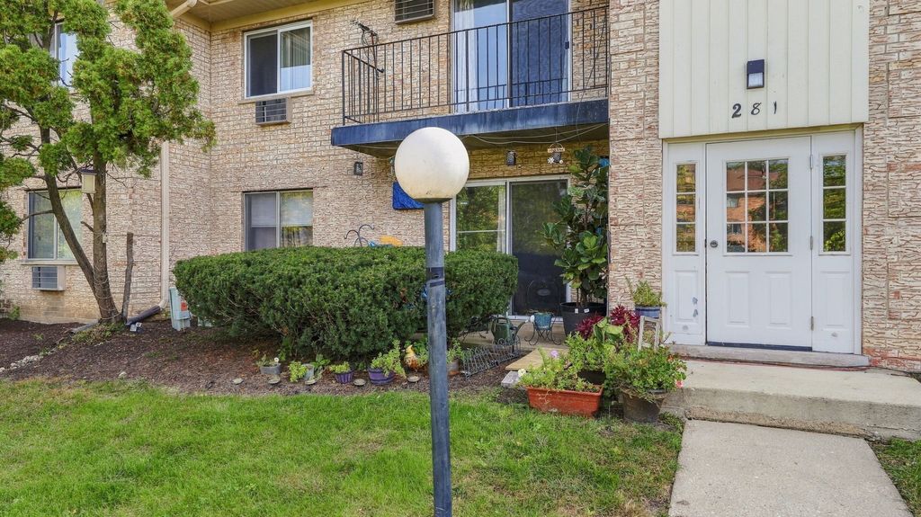 281 Shorewood Drive 1d, Glendale Heights, IL 60139 — photo 2