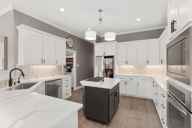 2123 White Eagle Lane, Katy, TX 77450