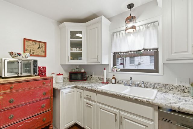 807 Keller Avenue, Benbrook, TX 76126