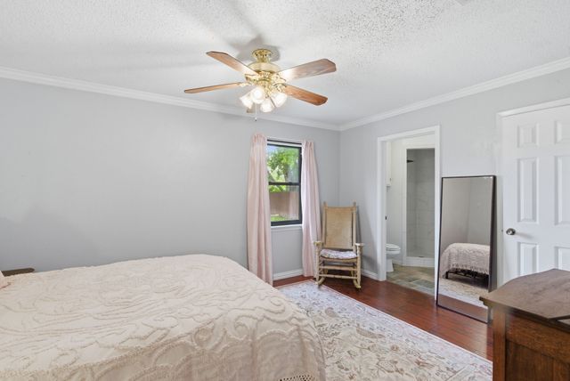 807 Keller Avenue, Benbrook, TX 76126