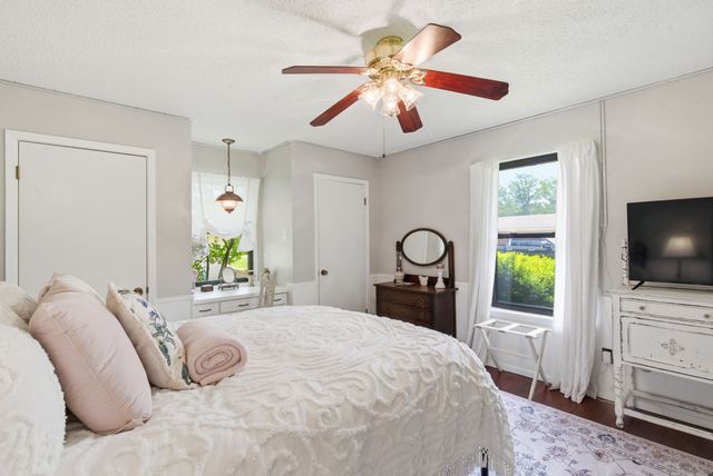 807 Keller Avenue, Benbrook, TX 76126