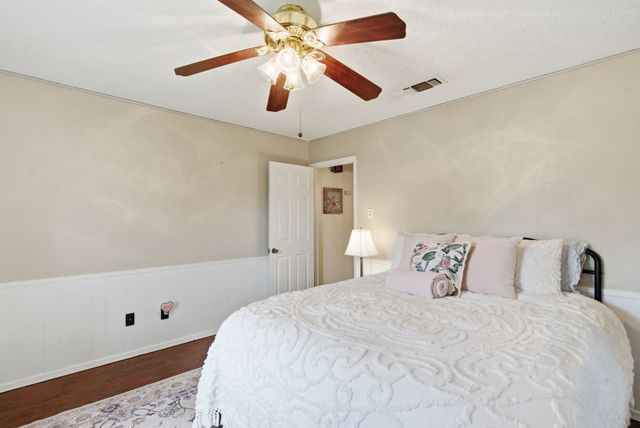 807 Keller Avenue, Benbrook, TX 76126