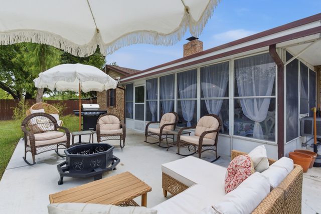 807 Keller Avenue, Benbrook, TX 76126