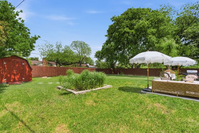807 Keller Avenue, Benbrook, TX 76126