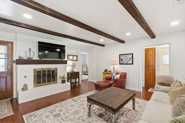 807 Keller Avenue, Benbrook, TX 76126