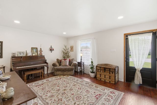 807 Keller Avenue, Benbrook, TX 76126