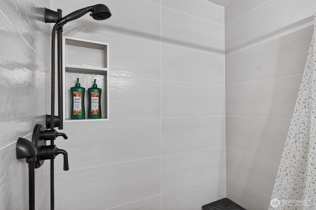 301 W Sunny Sands, Cathlamet, WA 98612