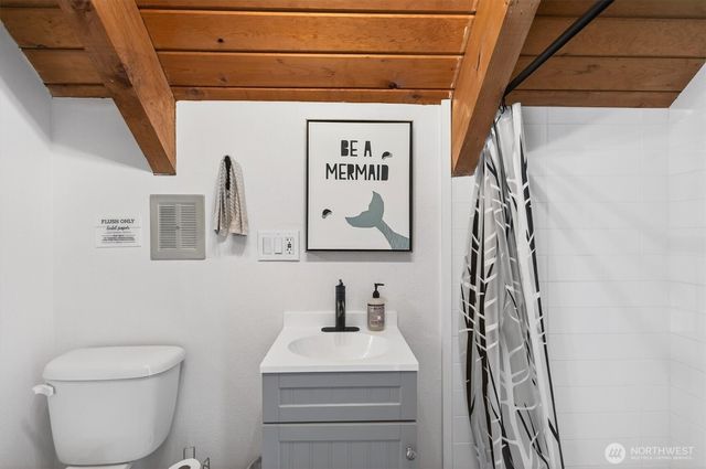 301 W Sunny Sands, Cathlamet, WA 98612