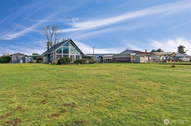 301 W Sunny Sands, Cathlamet, WA 98612