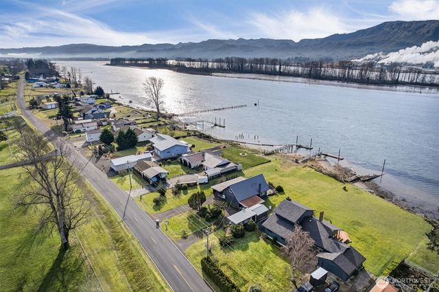 301 W Sunny Sands, Cathlamet, WA 98612