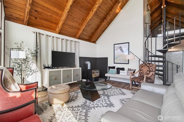 301 W Sunny Sands, Cathlamet, WA 98612