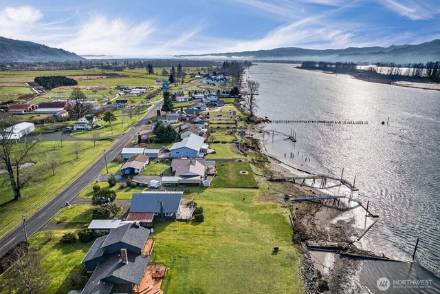 301 W Sunny Sands, Cathlamet, WA 98612