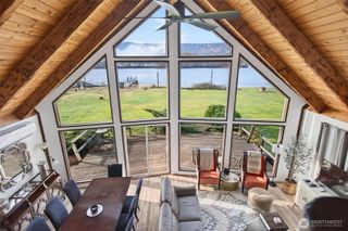 301 W Sunny Sands, Cathlamet, WA 98612