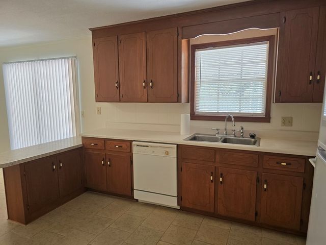 1 Pineway Drive, Daleville, AL 36322