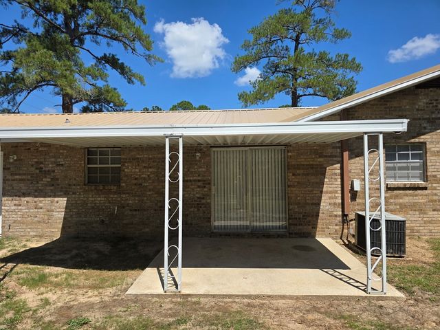 1 Pineway Drive, Daleville, AL 36322