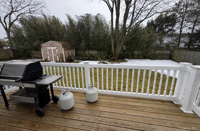 46 Anna Road, Bay Shore, NY 11706