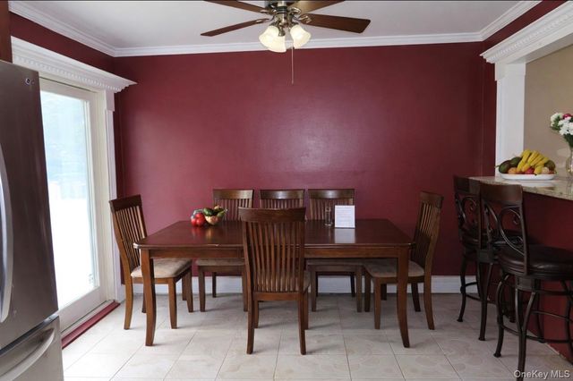 46 Anna Road, Bay Shore, NY 11706