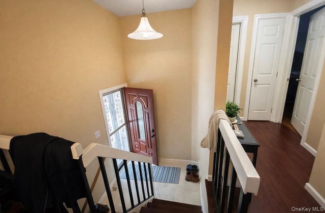 46 Anna Road, Bay Shore, NY 11706