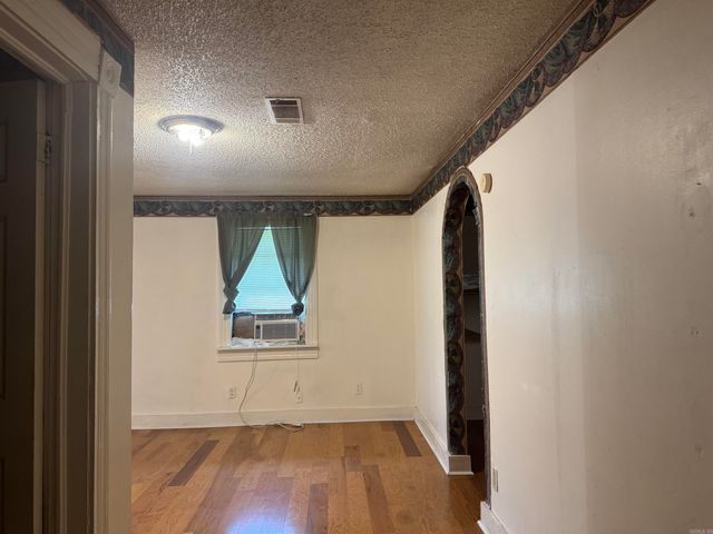 1303 S Bay Street, Pine Bluff, AR 71603