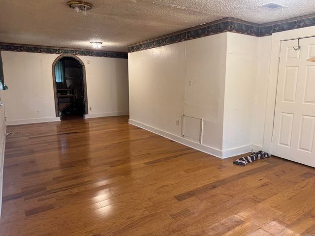 1303 S Bay Street, Pine Bluff, AR 71603