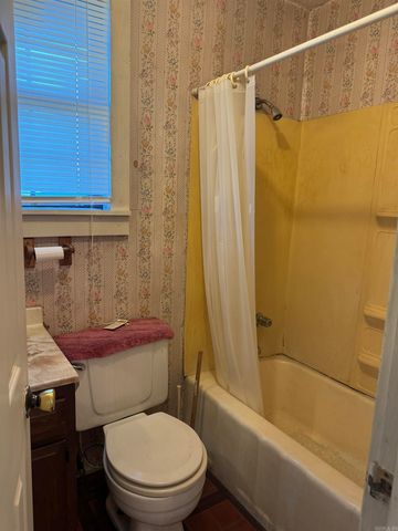 1303 S Bay Street, Pine Bluff, AR 71603