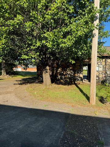 1303 S Bay Street, Pine Bluff, AR 71603