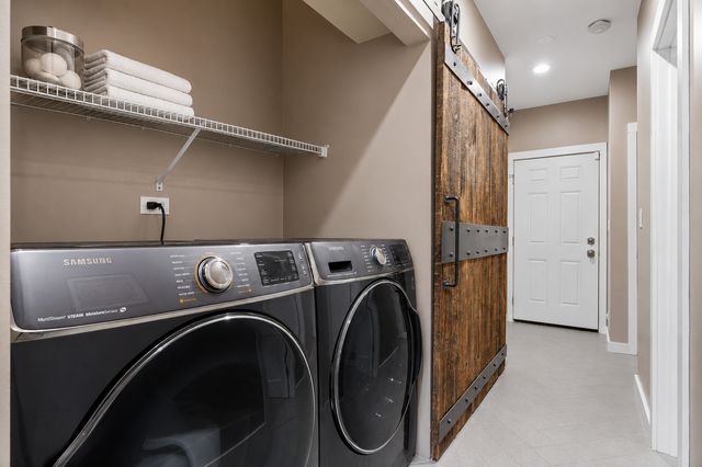 1461 W Grand Avenue 1, Chicago, IL 60642