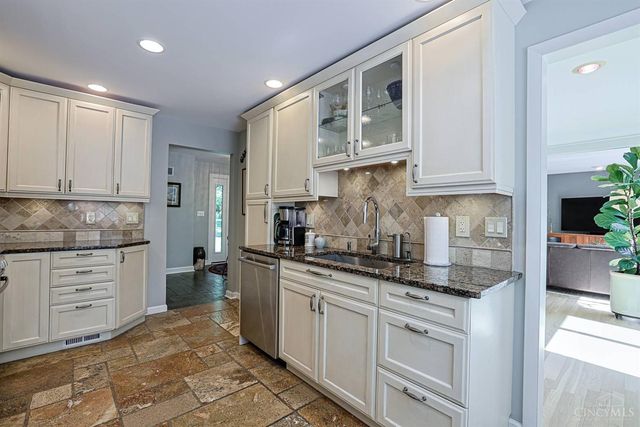 228 Poage Farm Road, Wyoming, OH 45215
