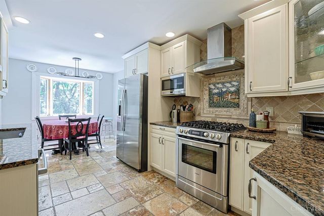 228 Poage Farm Road, Wyoming, OH 45215