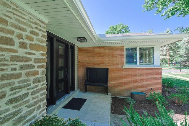 228 Poage Farm Road, Wyoming, OH 45215