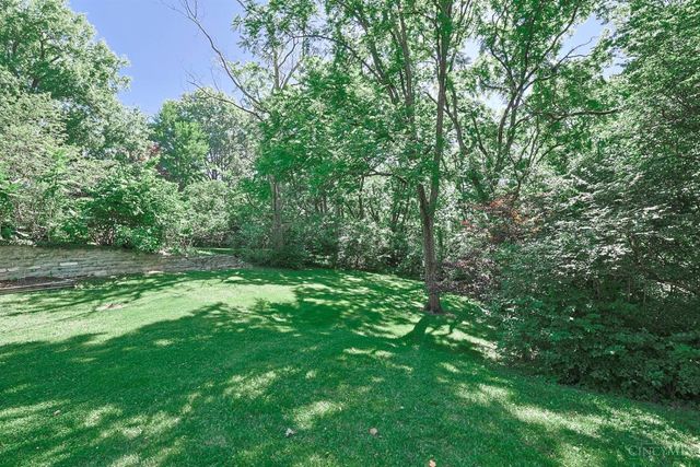 228 Poage Farm Road, Wyoming, OH 45215