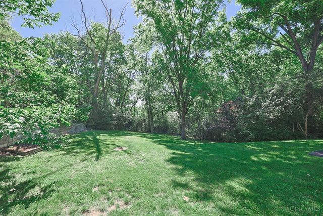 228 Poage Farm Road, Wyoming, OH 45215