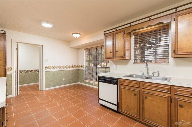 1520 Sevilla Boulevard, Edinburg, TX 78542