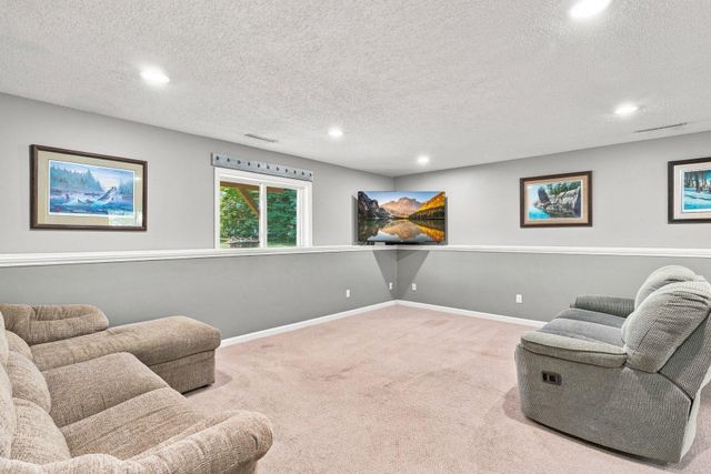 1467 Mallard Place, Waconia, MN 55387